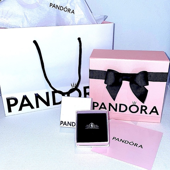 Pandora Princess Tiara Ring - Picture 3 of 9